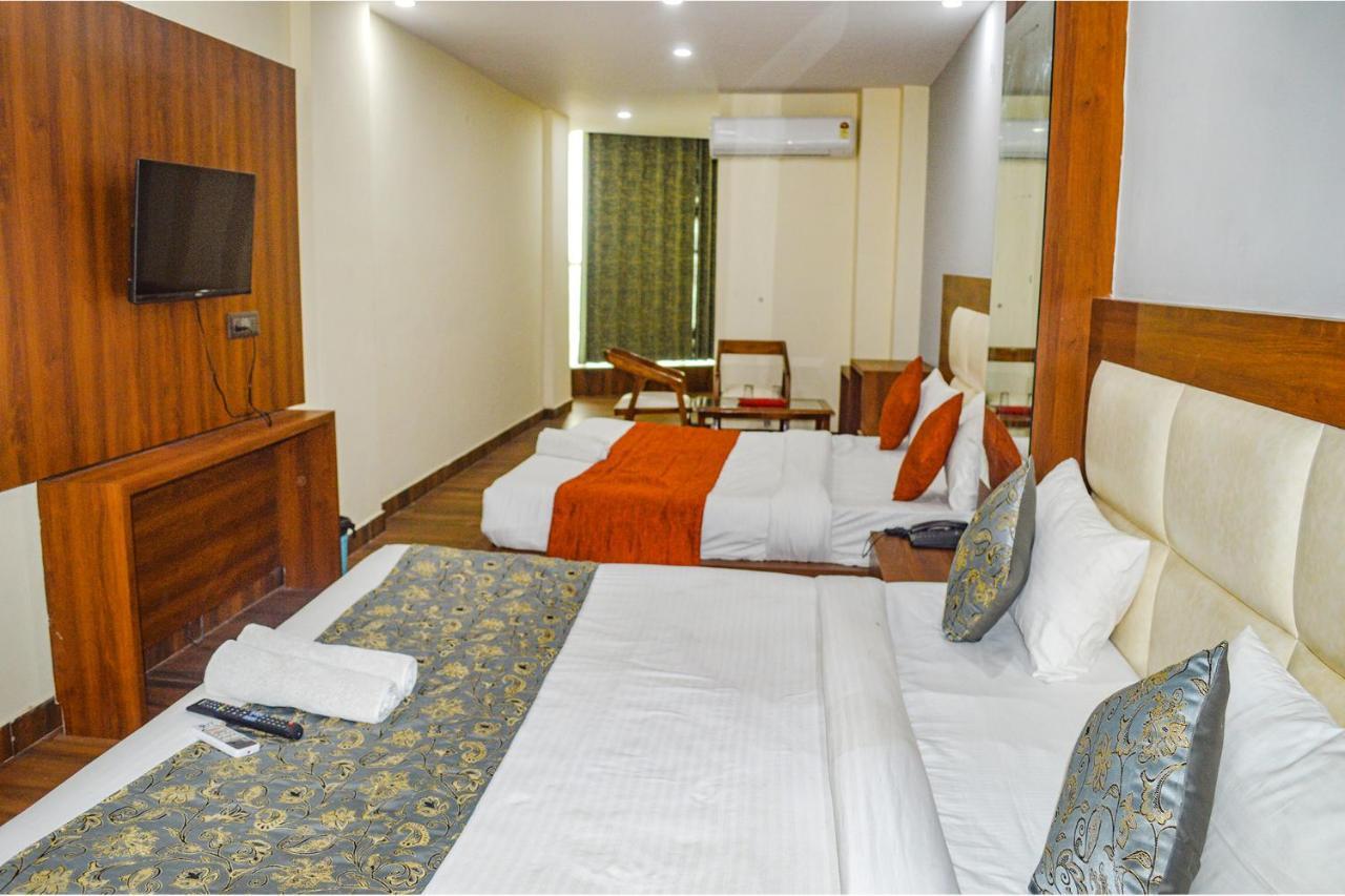 Fabhotel The Golf Inn Noida Exteriér fotografie