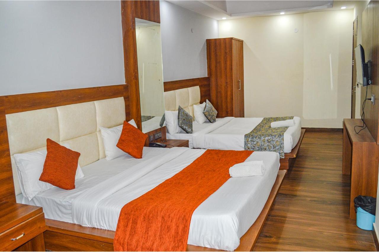 Fabhotel The Golf Inn Noida Exteriér fotografie