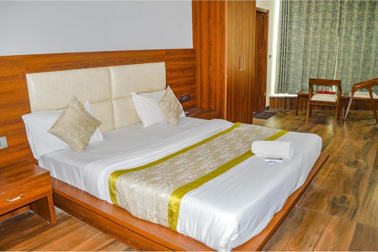 Fabhotel The Golf Inn Noida Exteriér fotografie